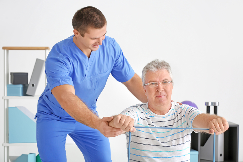 9 Signs Physical Therapy Is No Longer Safe For Your Senior Loved Ones